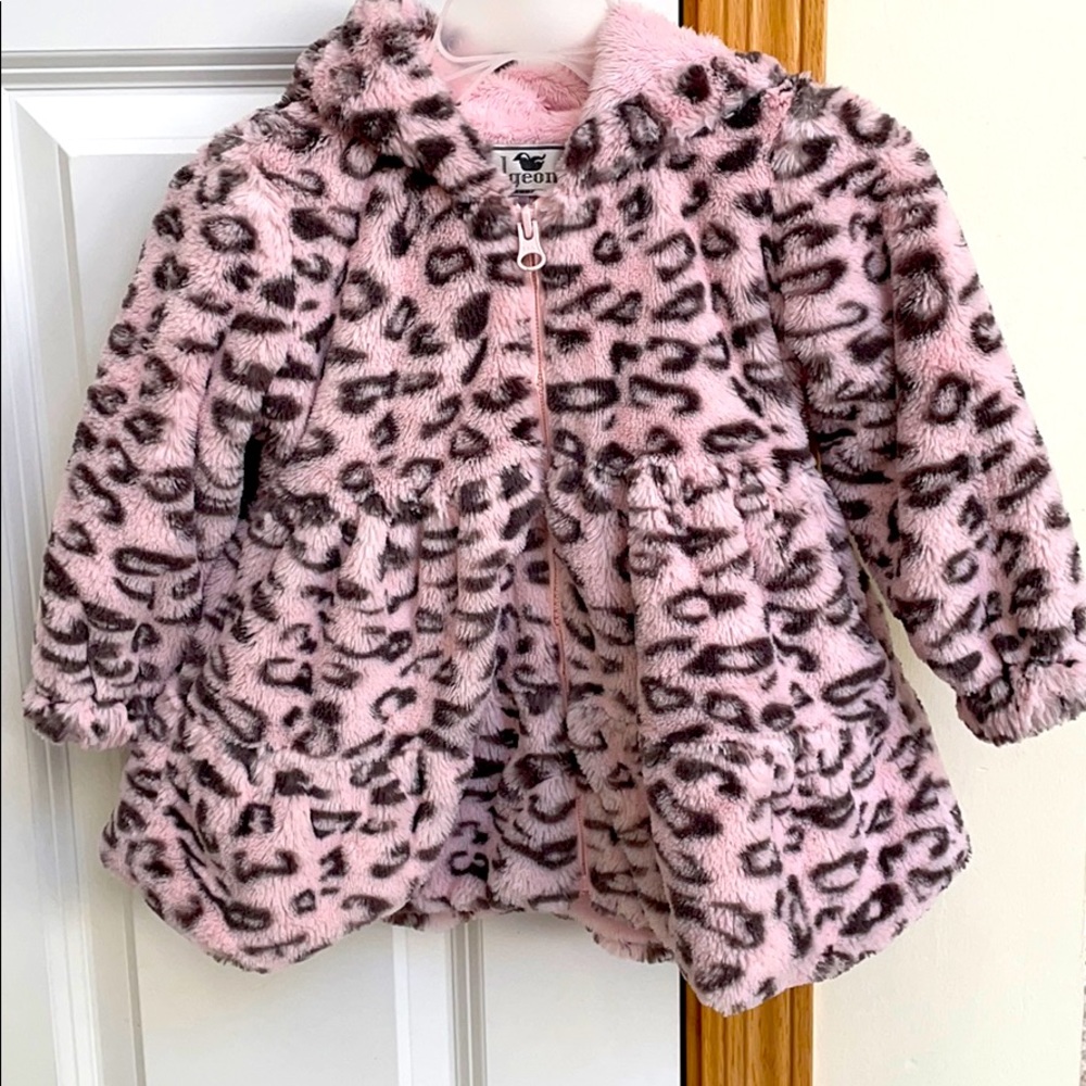 Cozy warm and super soft coat!